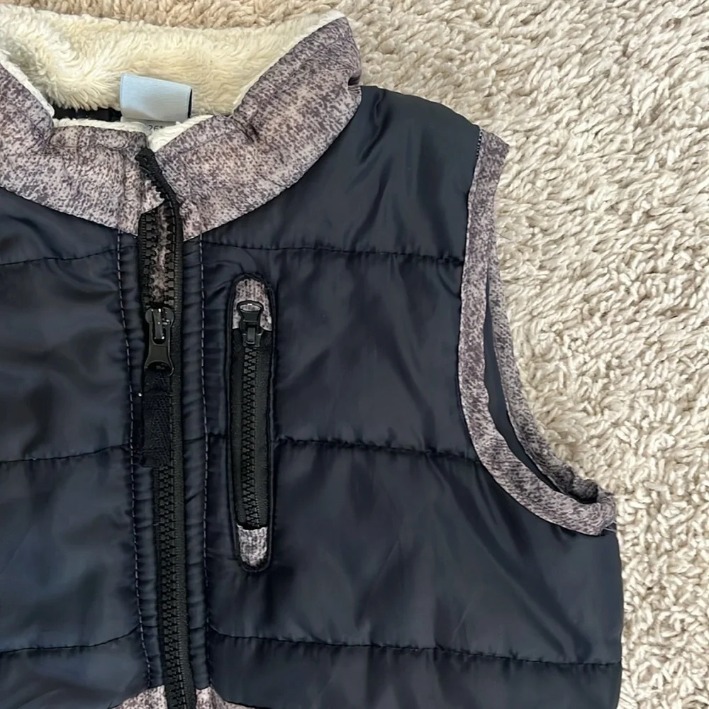 Little Lad 3T black and brown puffer vest. Great condition